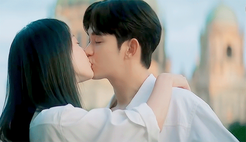 김수현 김지원 미공개 키스신 중에 특히 미쳤다고 난리난 장면....gif | 인스티즈