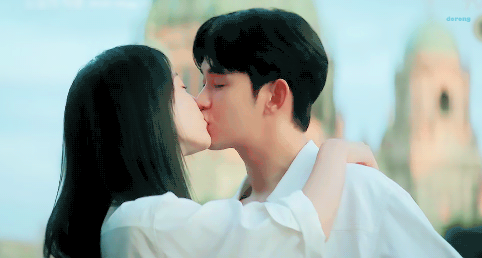 김수현 김지원 미공개 키스신 중에 특히 미쳤다고 난리난 장면....gif | 인스티즈