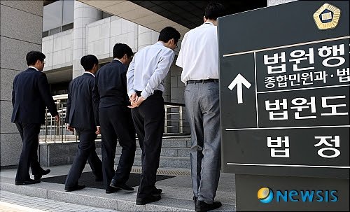 의외로 경쟁률이 개 미쳤던 시험 | 인스티즈