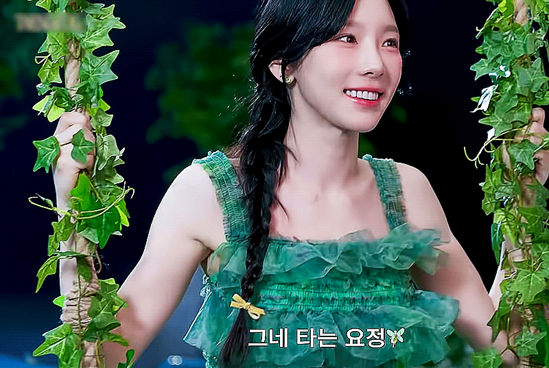 살좀 찌고나서 데뷔초 모습 보인다는 최근 태연 | 인스티즈