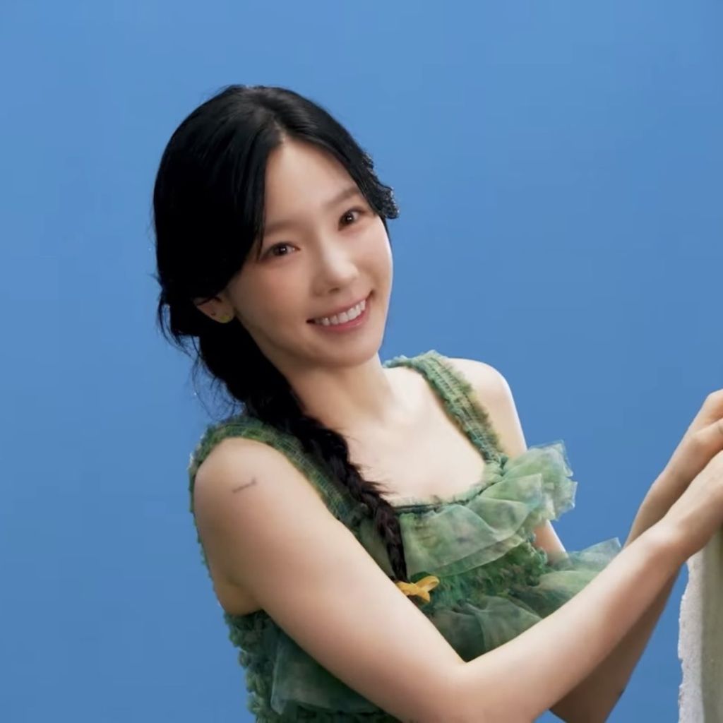 살좀 찌고나서 데뷔초 모습 보인다는 최근 태연 | 인스티즈