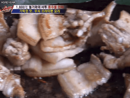 맛이 참 궁금한 솥뚜껑 김치삼겹살 | 인스티즈