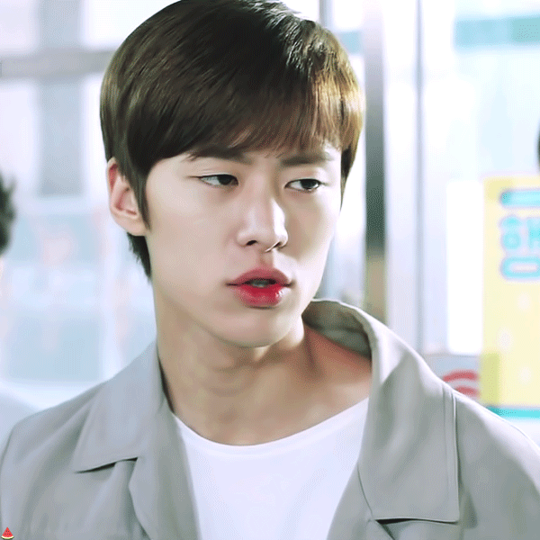 형은 힝.. 처럼 생기고 동생은 흥! 처럼 생겼다는 형제.gif | 인스티즈