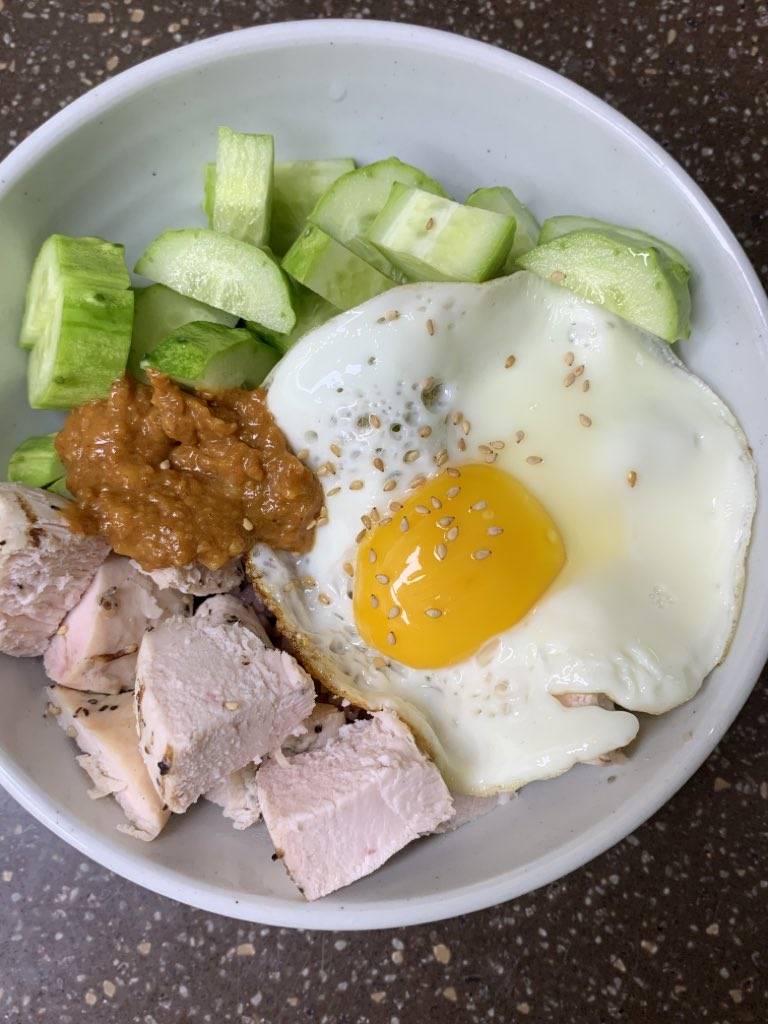 호불호 갈린다는 오이된장비빔밥 | 인스티즈