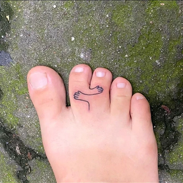 발가락이 붙어태어난 사람의 문신 | 인스티즈