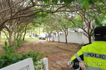 자유한국당 황교안 당대표 선출 후 6개월 스페셜 모음.jpgif | 인스티즈