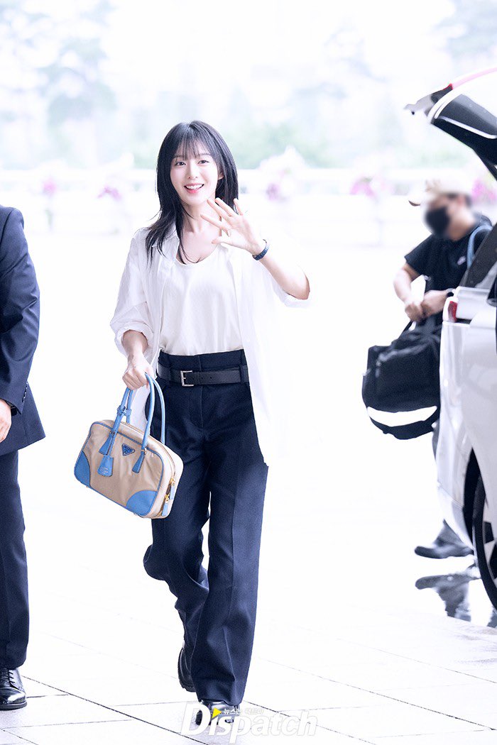 일본 팬미팅으로 이른아침 출국하는 김지원 | 인스티즈