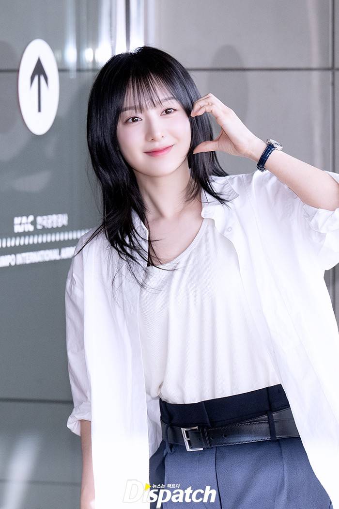 일본 팬미팅으로 이른아침 출국하는 김지원 | 인스티즈