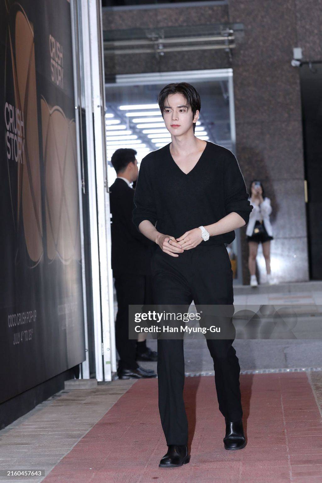 샤넬 코코 크러쉬 팝업 행사 더보이즈 영훈 게티 이미지 | 인스티즈