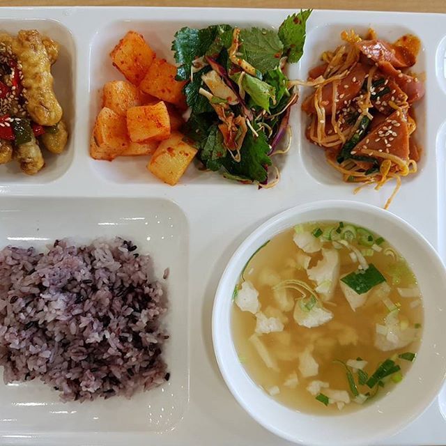 단체급식 맛초킹치킨 맛초킹탕수육 jpg | 인스티즈