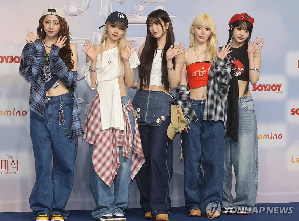 sbs 가요대전에 혼자 드레스 입고 간 영지 | 인스티즈