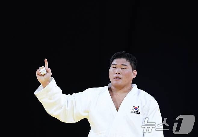 [속보] 유도 100kg+ 김민종, 결승 진출…40년 만에 최중량급 메달 확보 | 인스티즈