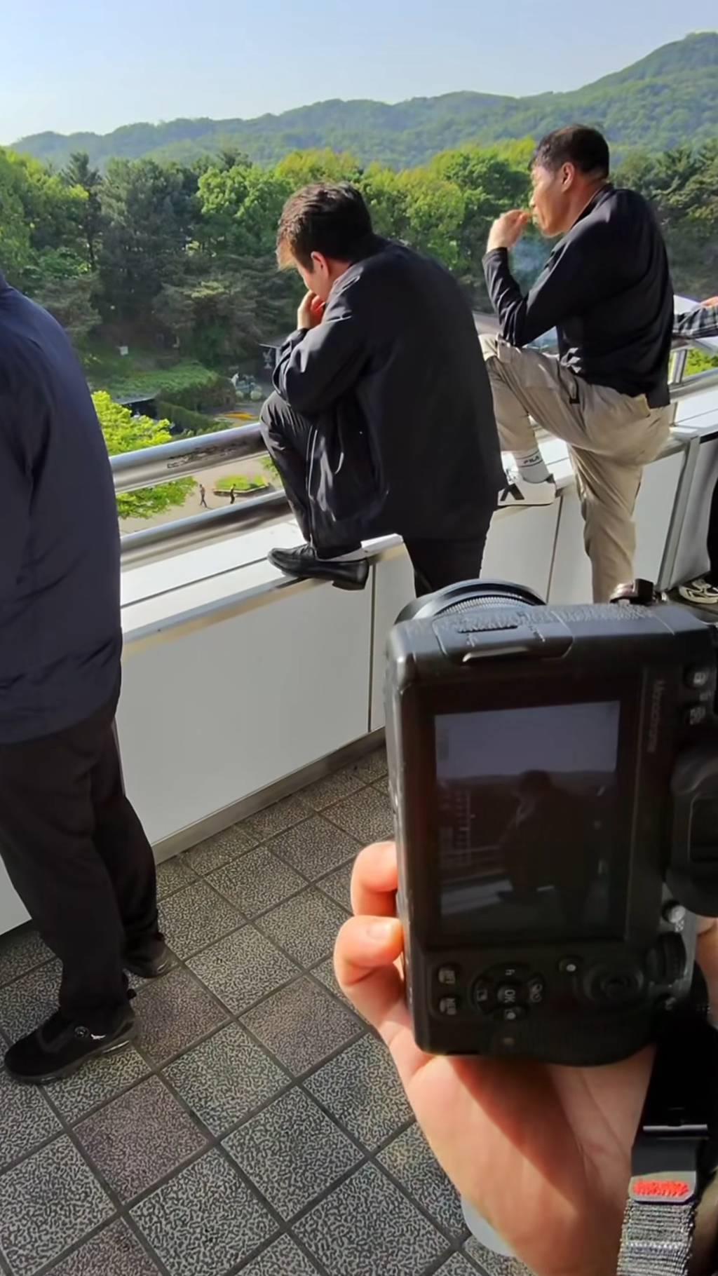 한국 할배들 찍는거 좋아하는 듯한 사진 작가 | 인스티즈