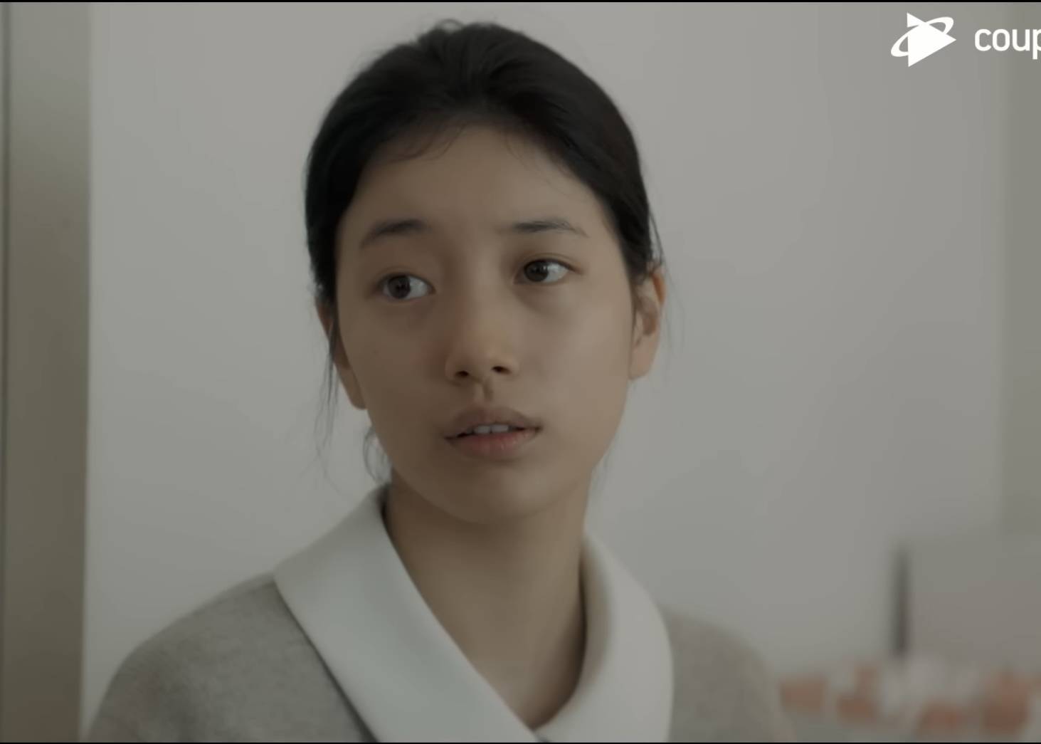 삶에 지친 모습을 잘 살려내는 수지 | 인스티즈