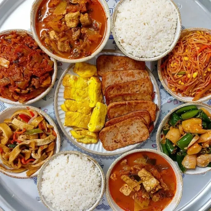 전형적인 한국인 밥상.jpg | 인스티즈