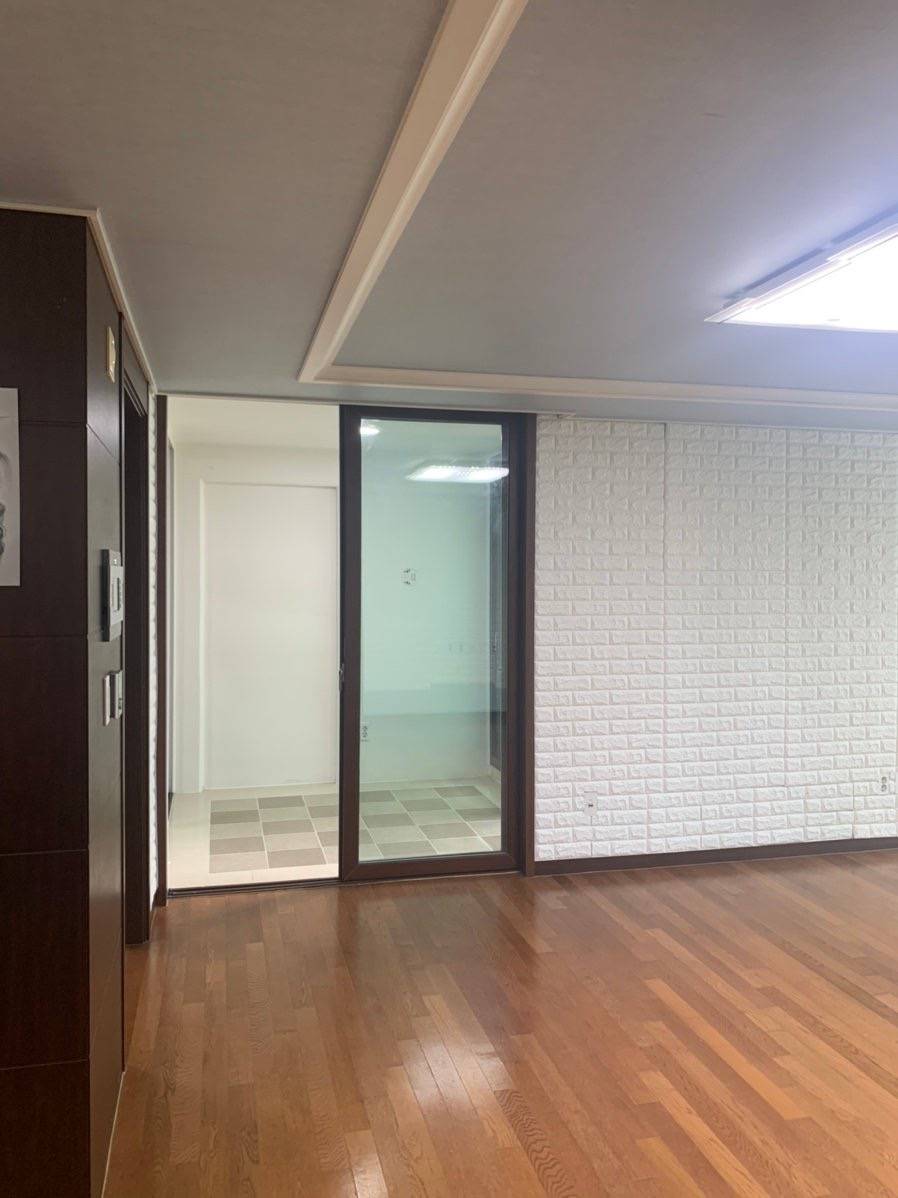 갤러리처럼 꾸민 집.jpg | 인스티즈