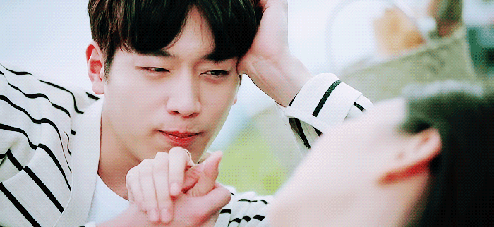 [제3의매력] 만나지 못한 지난 7년 간의 시간을 보상받기라도 하듯이 우리는 매일 만났다.gif | 인스티즈