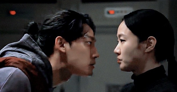 표절 의심되는 영화 파묘 | 인스티즈