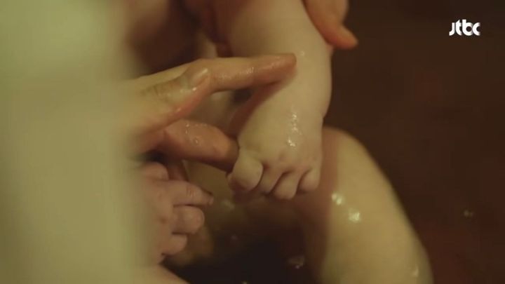 많은 사람들이 인생 드라마로 뽑는 '눈이 부시게' 속 주인공의 삶 | 인스티즈