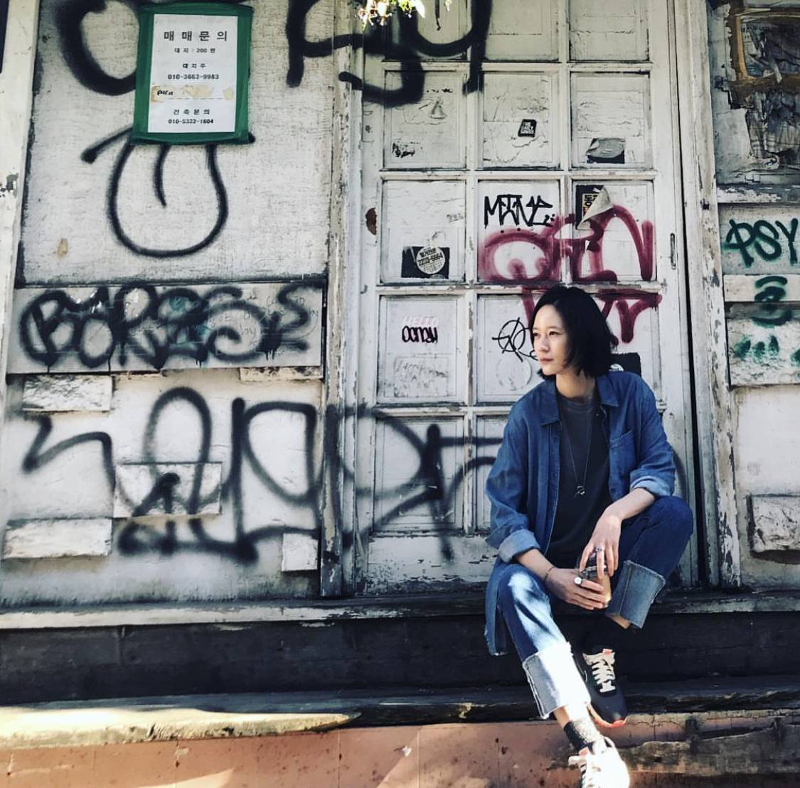 과한 꾸밈 노동 없이 편안하고 자연스러운 모습의 여자 연예인들 2 | 인스티즈