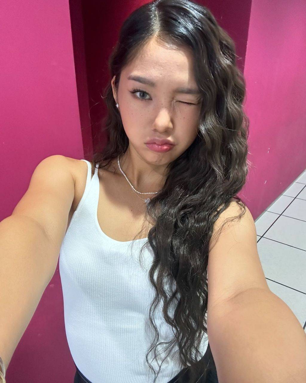히피펌한 오마이걸 미미 인스타 업뎃 | 인스티즈
