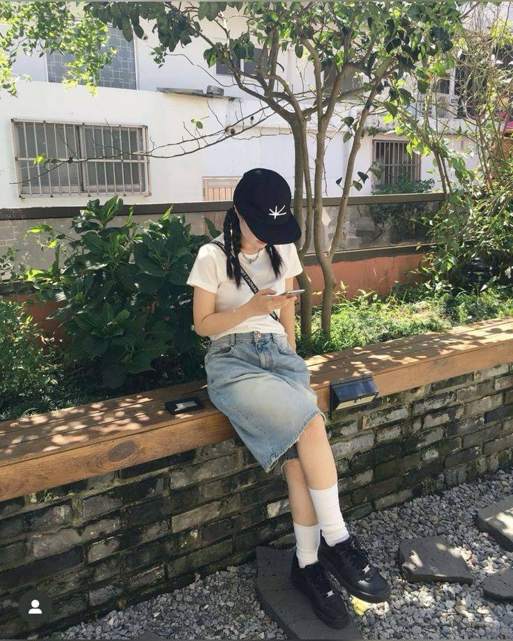 올여름 세계적으로 많이 팔렸지만 또 반대로 호불호도 많이 타는 반바지 소재.jpg | 인스티즈