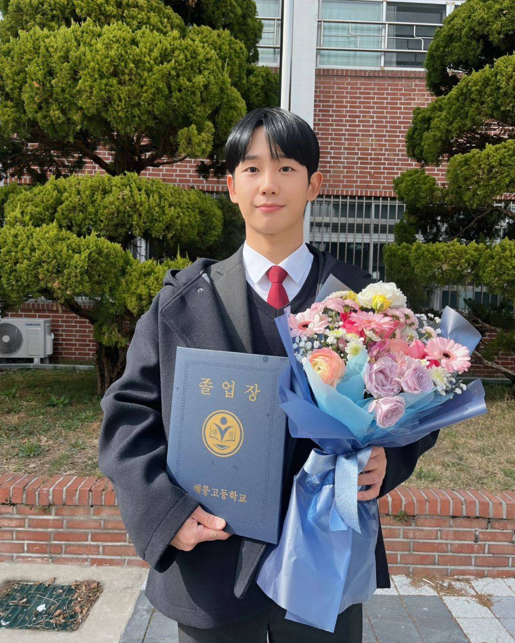 88년생 정해인 교복 착장 | 인스티즈