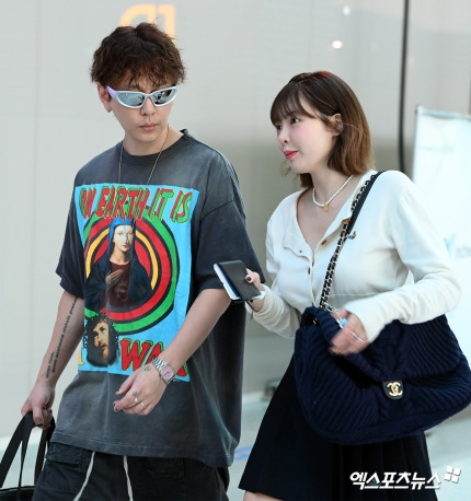 오늘자 용준형 현아 출국 사진 | 인스티즈