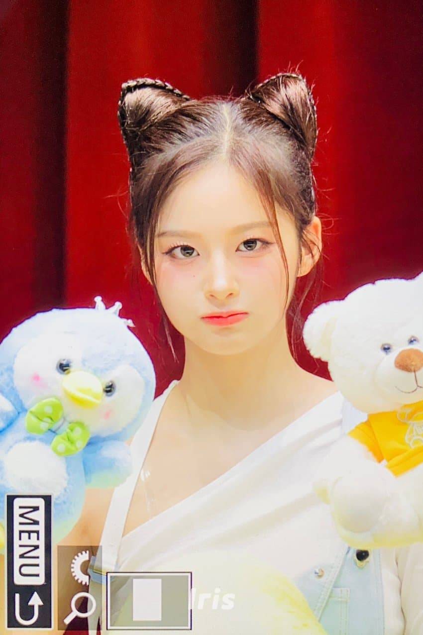 외모에 비수기가 없다는 설윤 얼굴.jpgif | 인스티즈