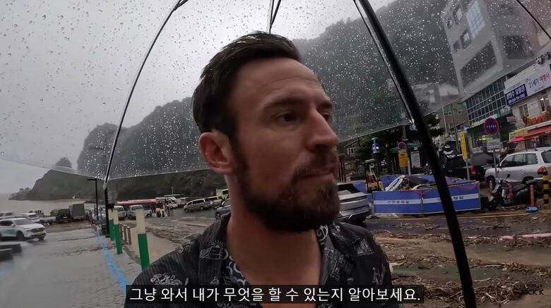 한국에 놀러온 해외 자전거 유튜버 근황.jpg | 인스티즈
