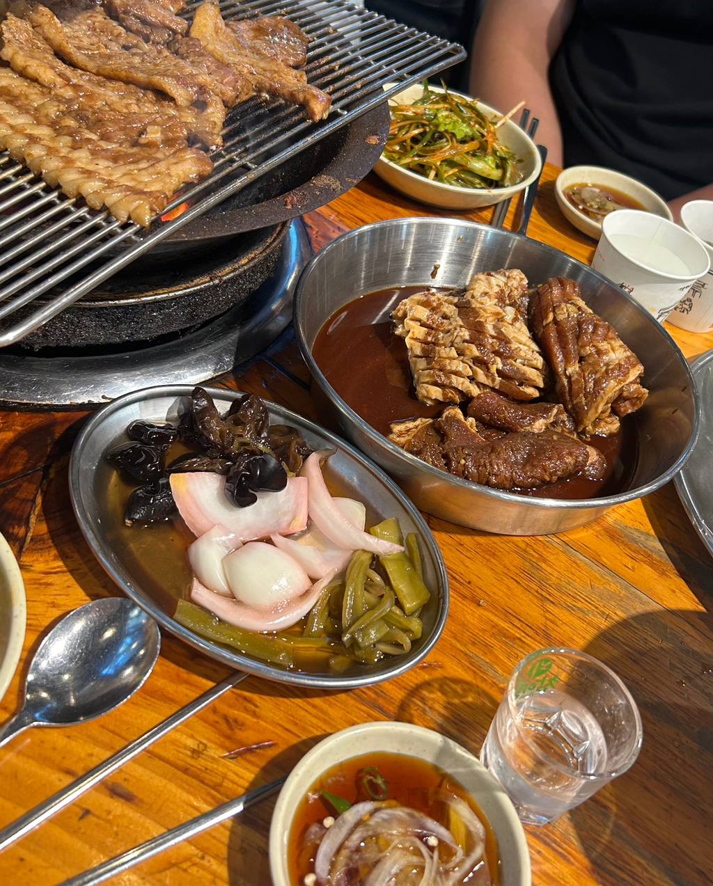이 사람 이거 한 달만에 다 먹었다는데요..? 돼지와 알콜중독자 그 사이 .. | 인스티즈