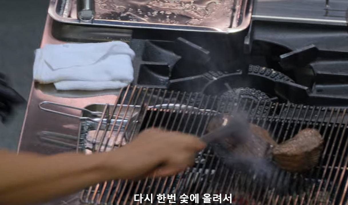 [흑백요리사] 고기 하나로만 승부하는 참가자에게 팩폭 날리는 안성재 | 인스티즈