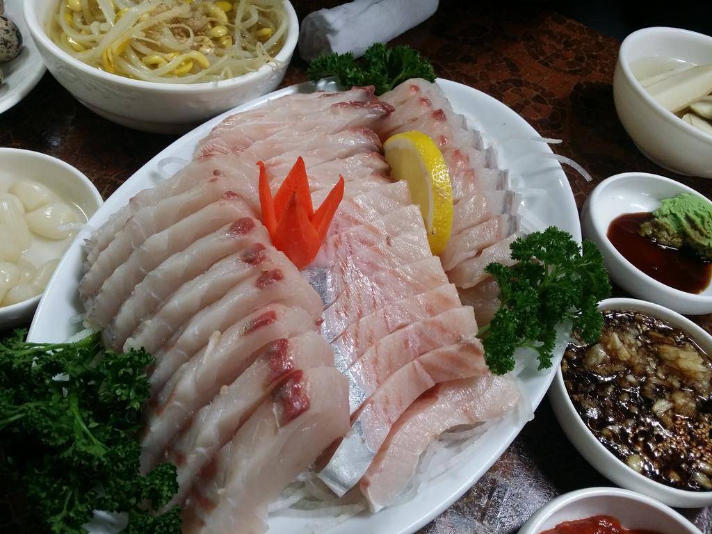 여수 "삼치회"