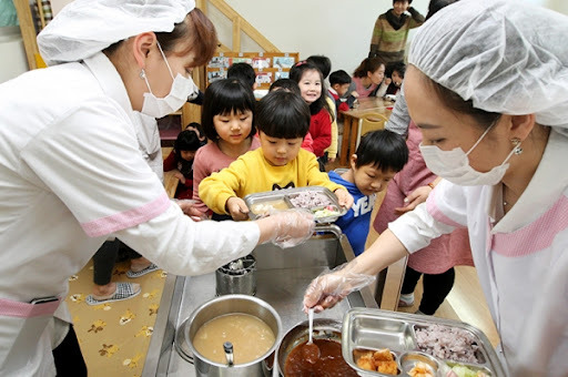 미국 육아휴직은 최대 12주인데 출산율은 높은 이유 | 인스티즈