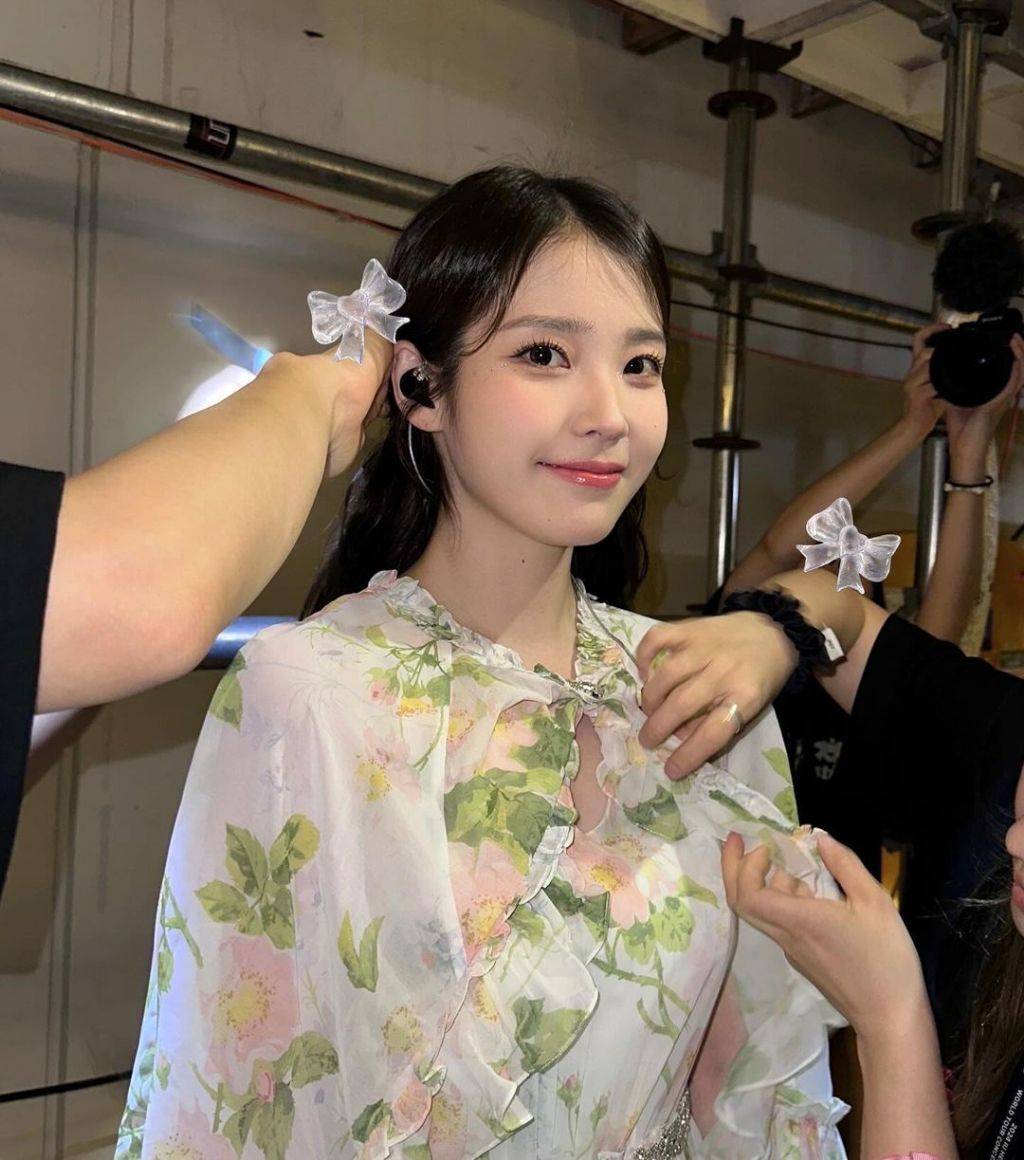 아이유 상암콘 인스타 셀카 | 인스티즈