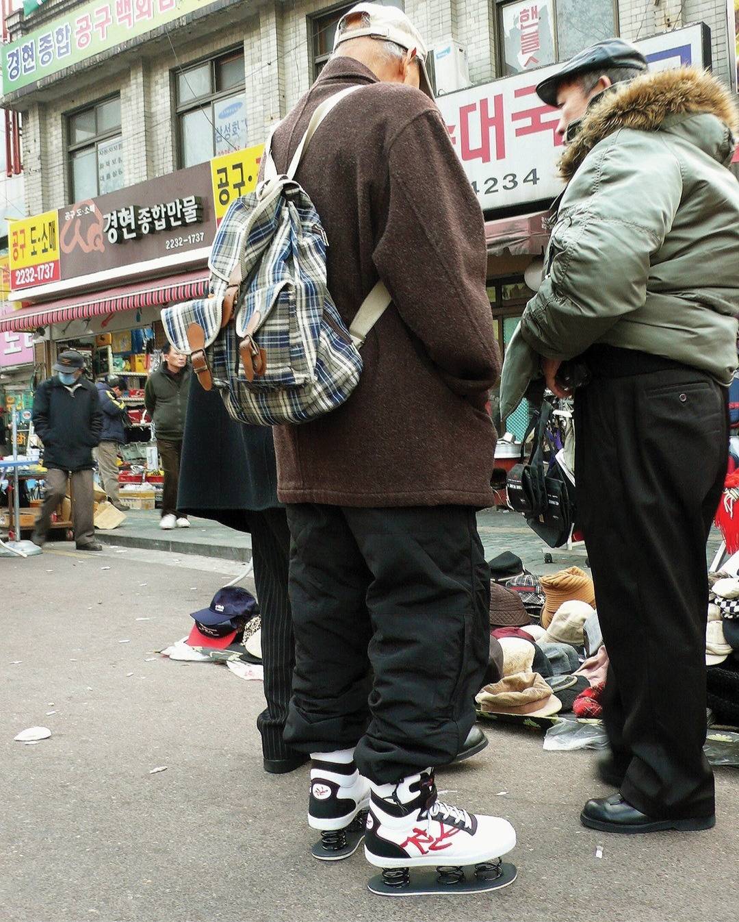 패션 플랫폼 에센스 인스타에 소개된 동묘 패션 | 인스티즈