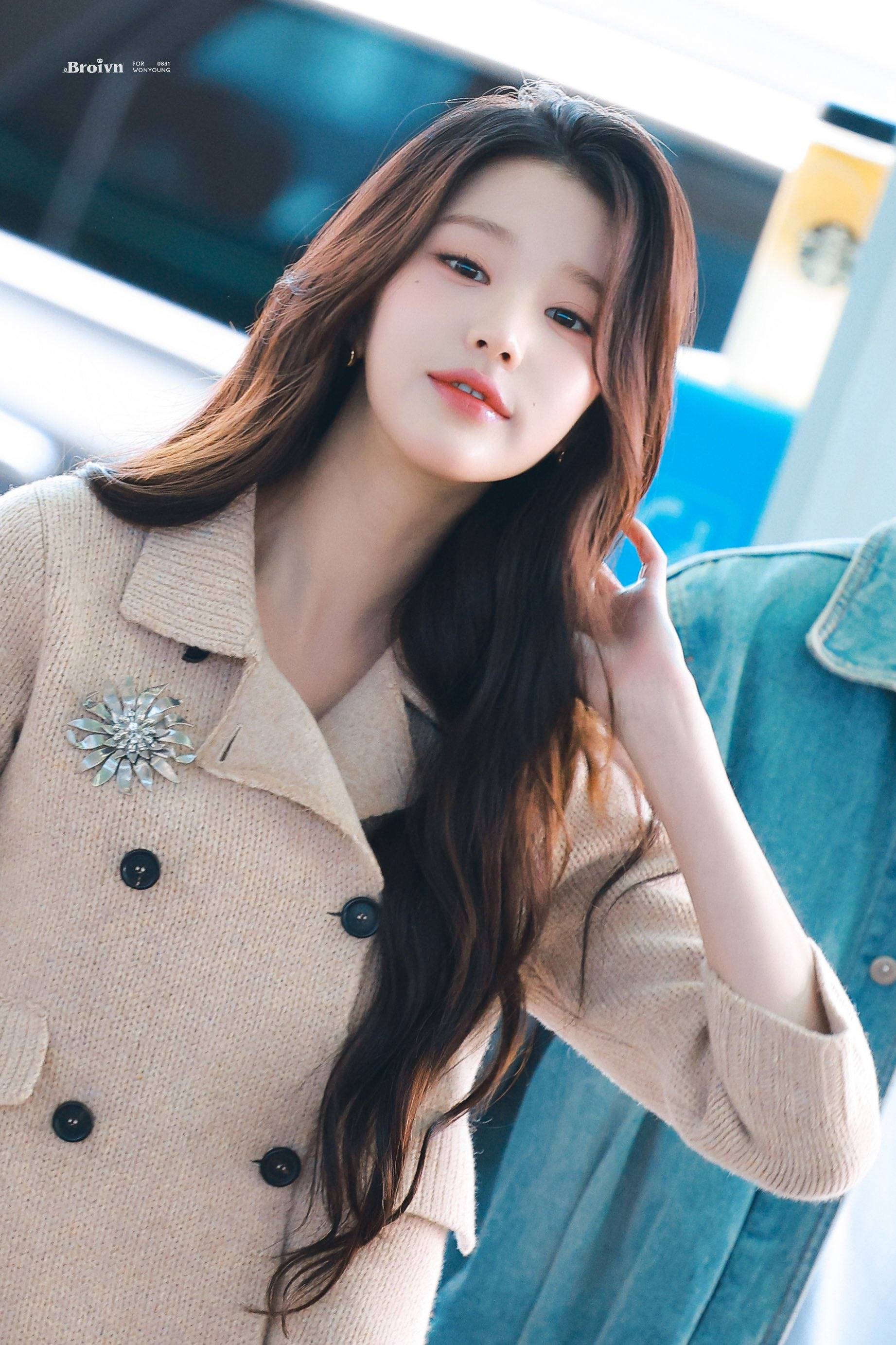 오늘자 아이브 장원영 공항 출국 고화질 짤 | 인스티즈