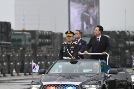 국군의날 100억짜리 군사 퍼레이드, 도대체 왜? | 인스티즈