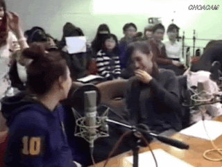 어제자 발렌티노 윤아를 보고 많은 사람들이 떠올린 것.jpg | 인스티즈