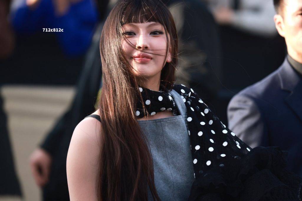 파리패션위크 루이비통쇼에 참석한 뉴진스 혜인 | 인스티즈