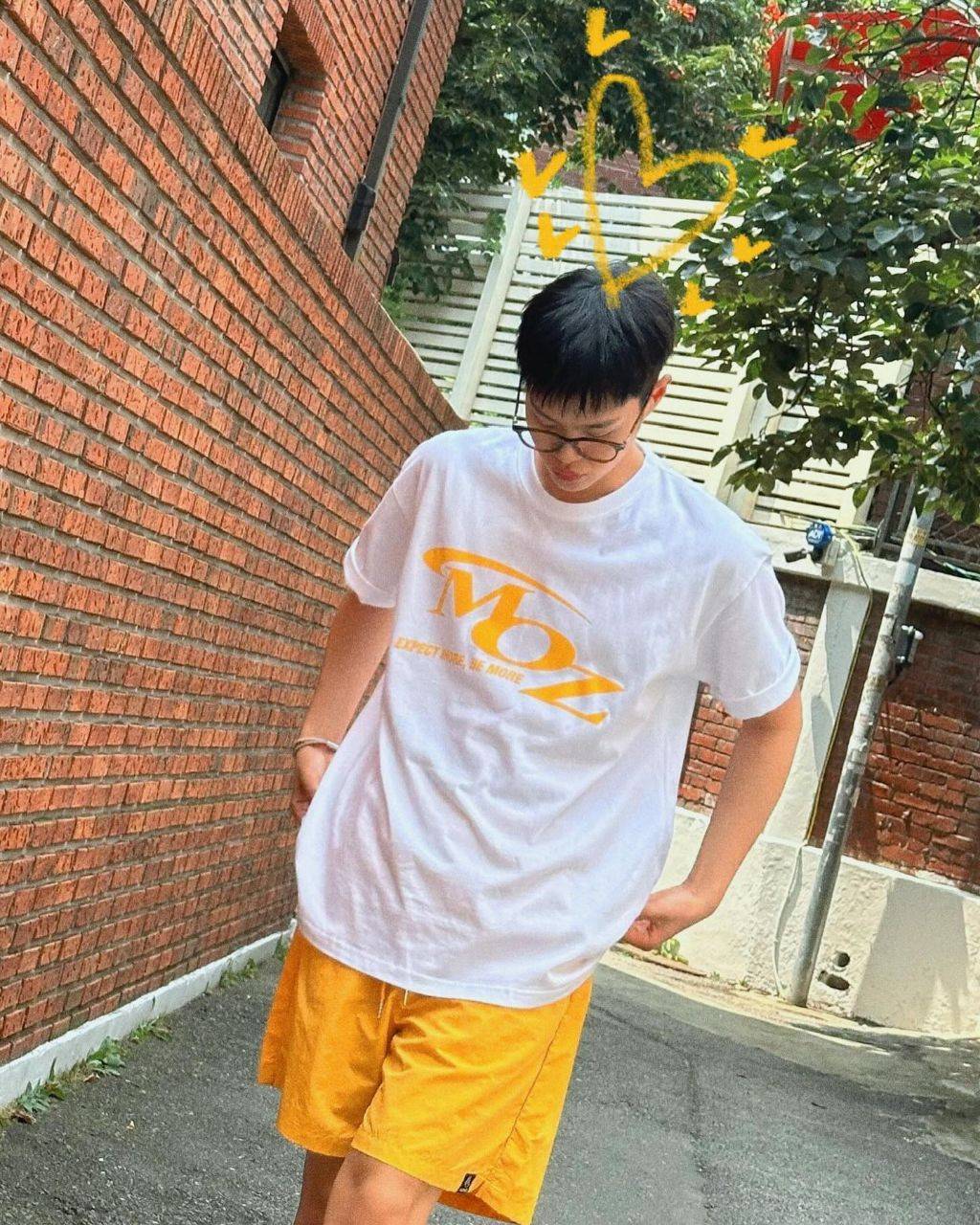 이대휘 인스타업뎃 💛BEEN A WHILE 💛 | 인스티즈