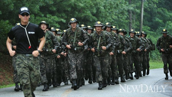 요즘 핫한 70년 전통의 런닝크루 .jpg | 인스티즈