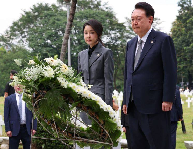 尹대통령, 필리핀 도착…동남아 3국 순방 일정 돌입 | 인스티즈