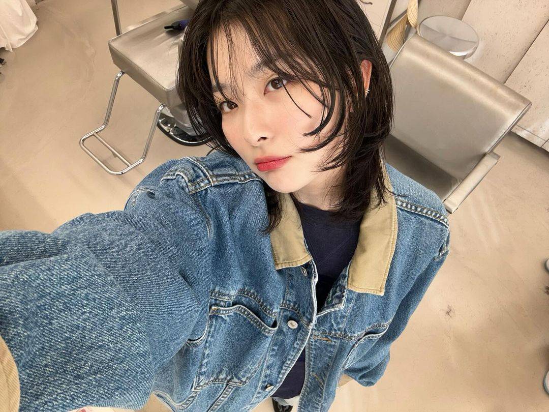 데뷔 이후로 제일 짧게 잘랐다는 레드벨벳 슬기 | 인스티즈