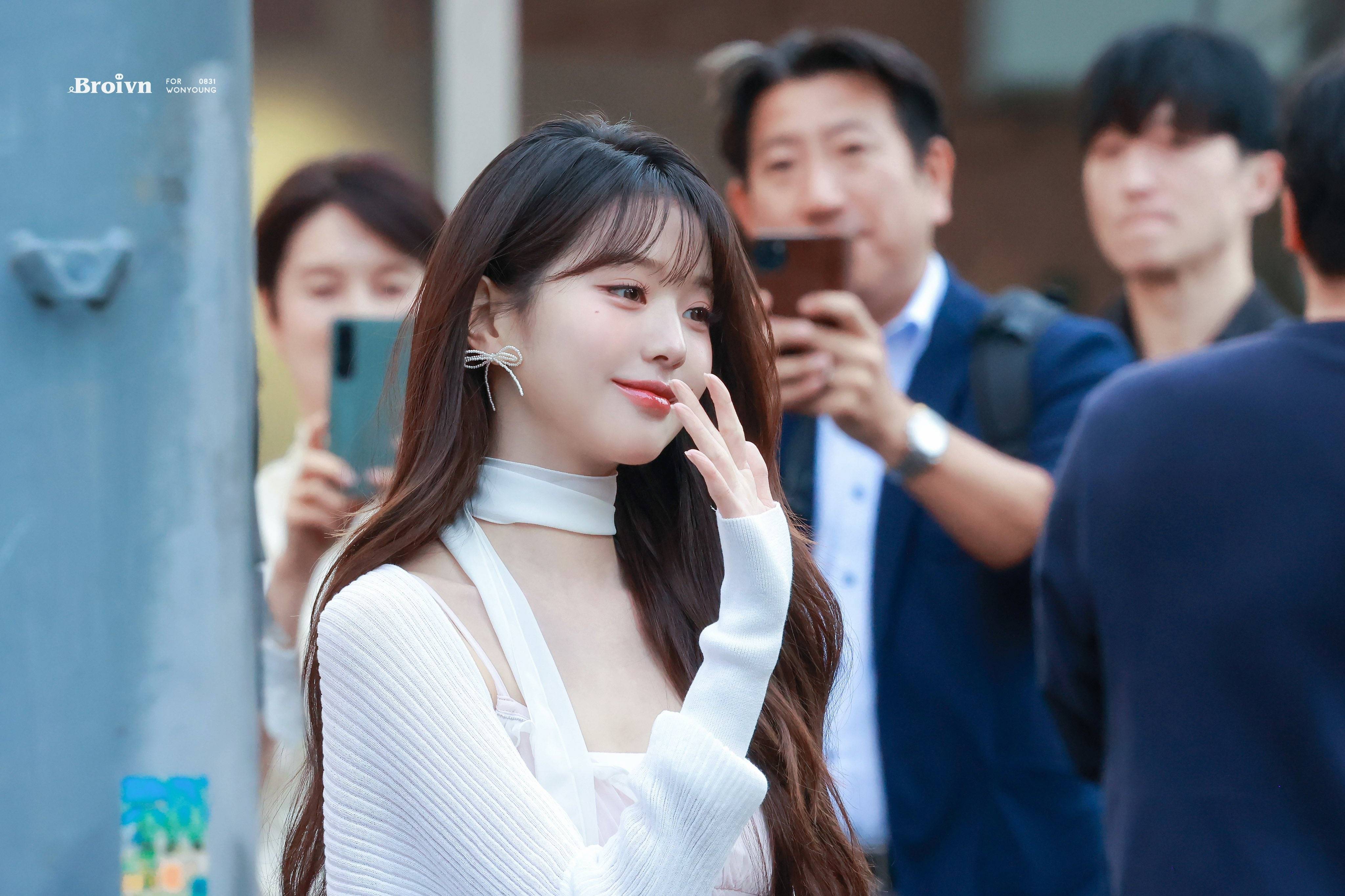 오늘자 도쿄 하라주쿠에 뜬 아이브 장원영 | 인스티즈