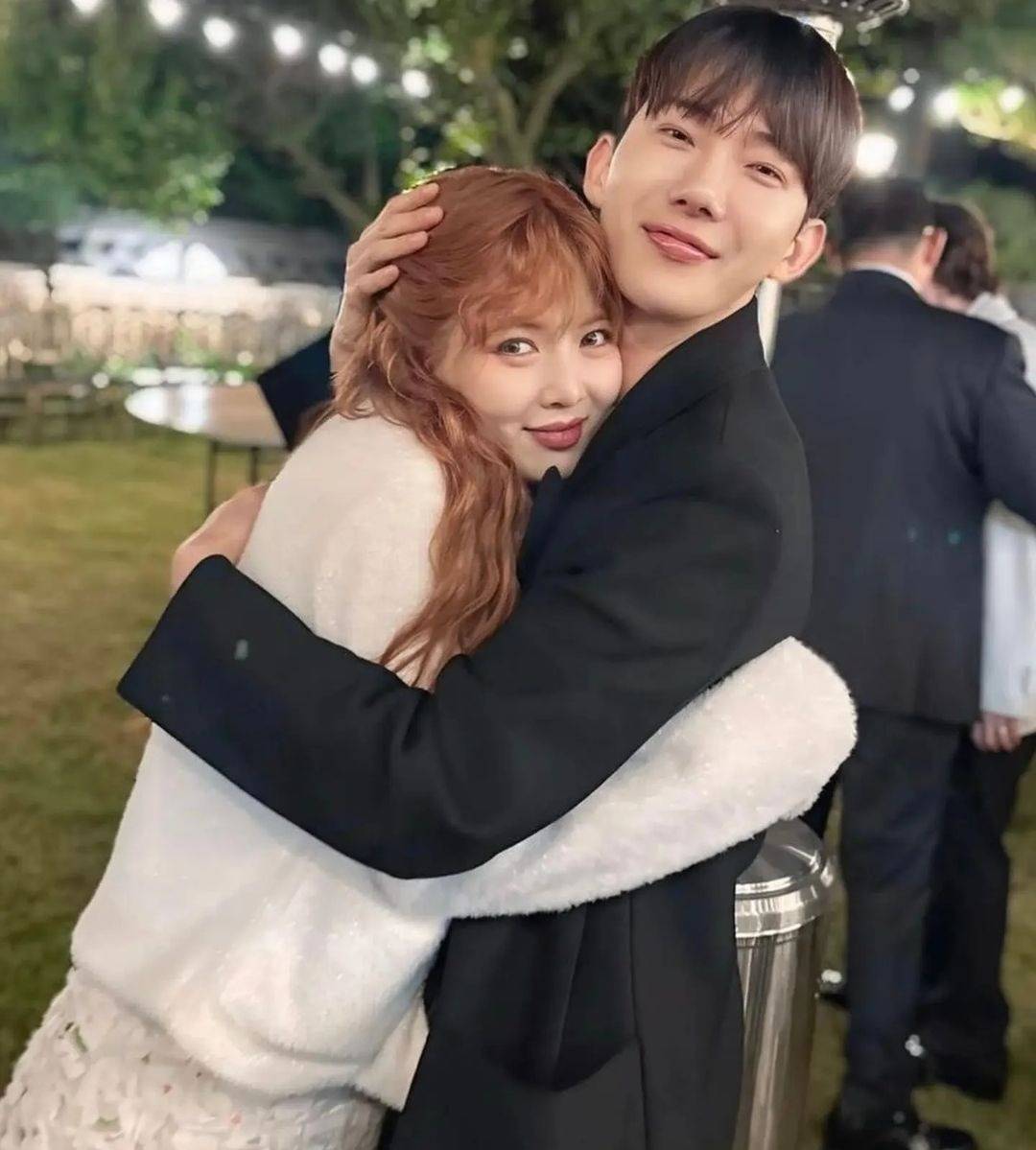현아-용준형 결혼식 현장.gif | 인스티즈