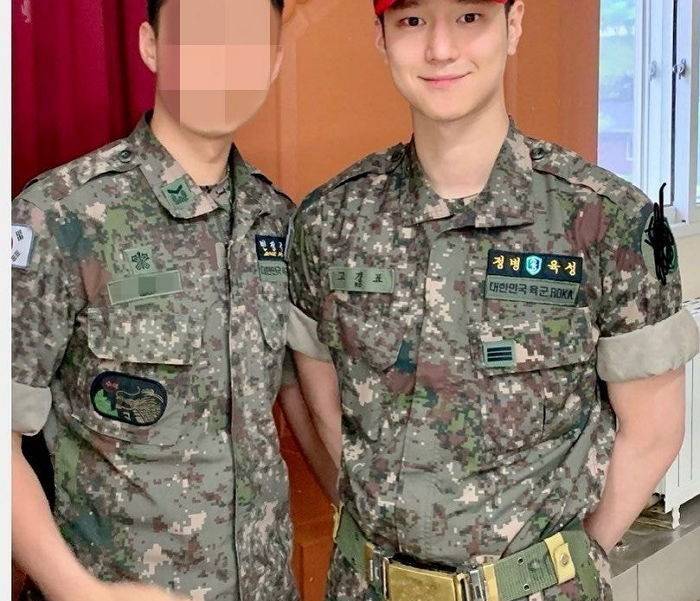 평생 군복만 입어라 4명.jpg | 인스티즈
