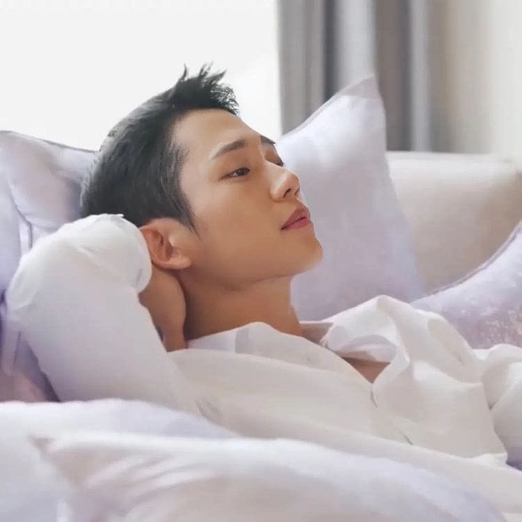 정해인은 짧은머리? 긴머리? | 인스티즈