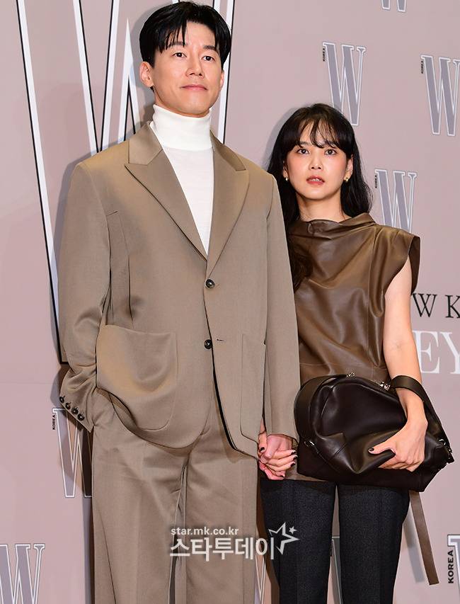오늘자 W코리아 행사에 참여한 남배우 모음.jpg | 인스티즈