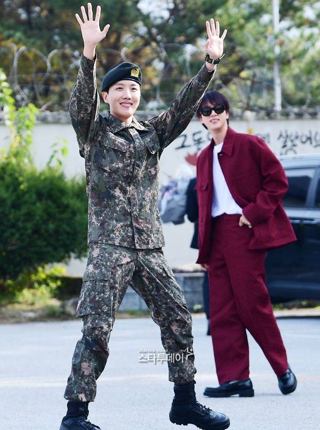 전역한 방탄소년단 제이홉 | 인스티즈